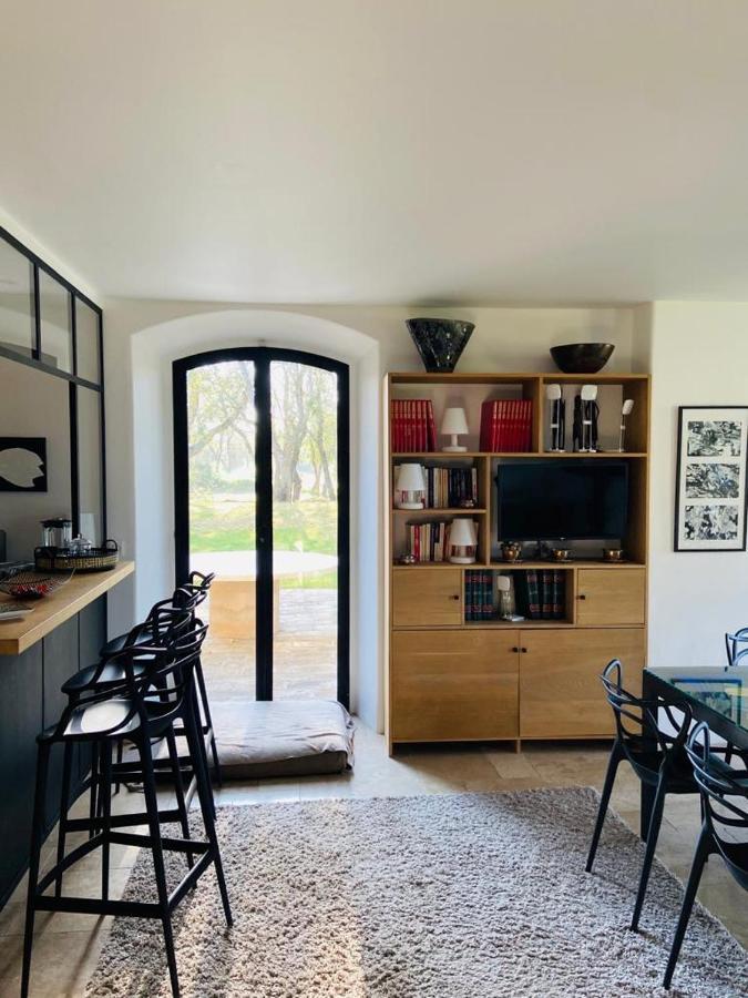 Villa Provencale Familiale Avec Piscine 格里莫 外观 照片