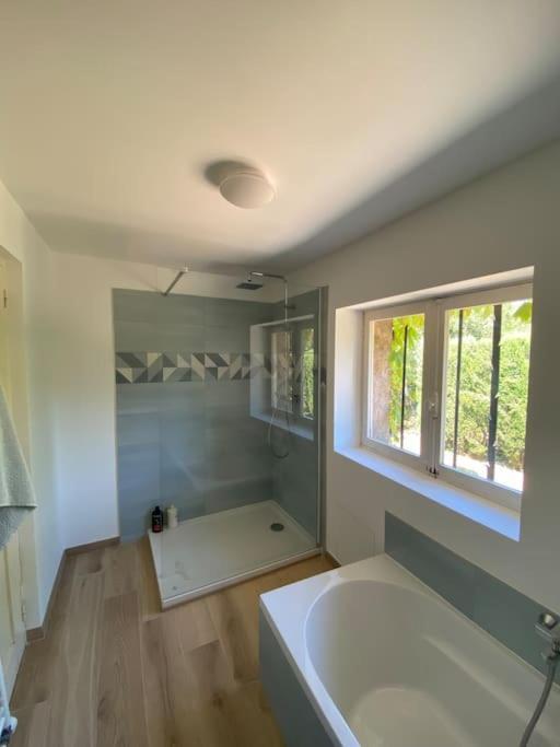 Villa Provencale Familiale Avec Piscine 格里莫 外观 照片